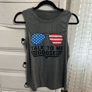 Talk to Me Goose Tank Top Size M